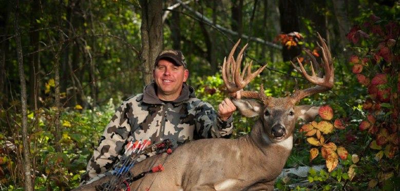 Is Jeff Iverson's Non-Typical Minnesota Buck a New State Record?